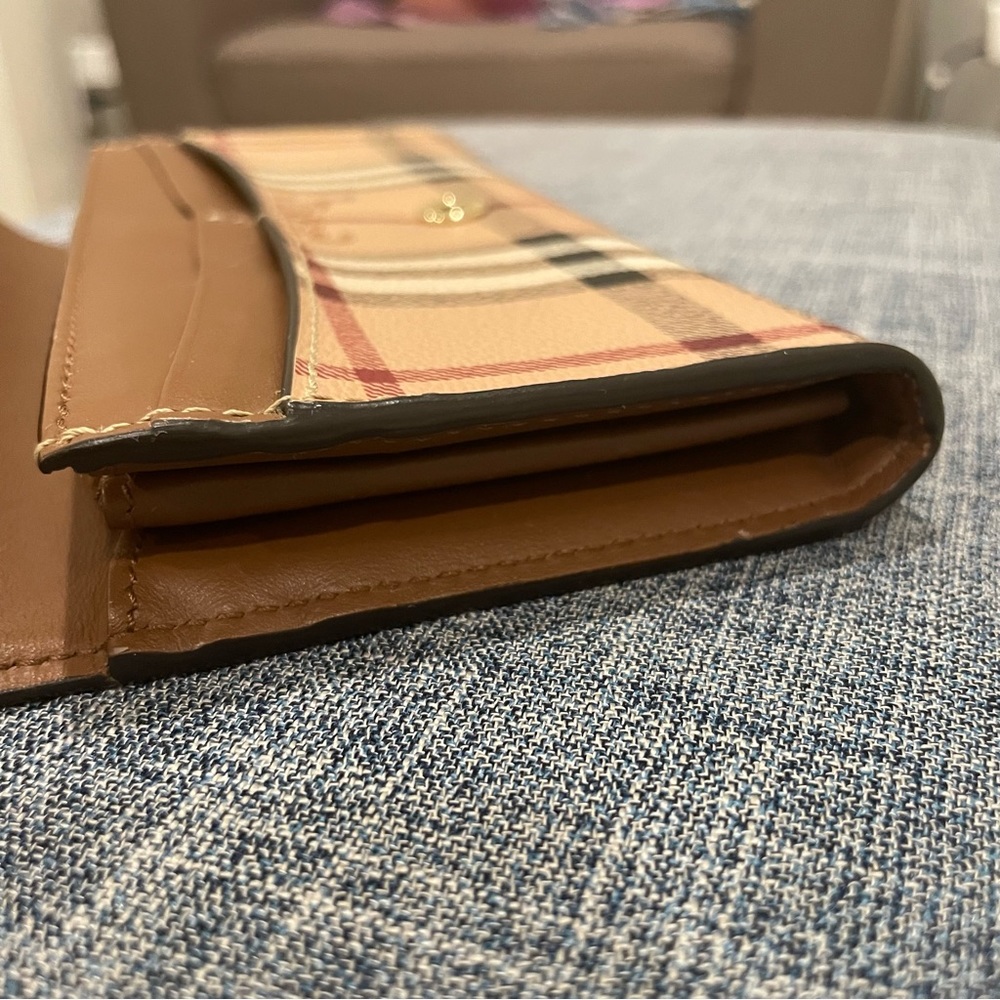 Burberry Wallet - Picture 8 of 12